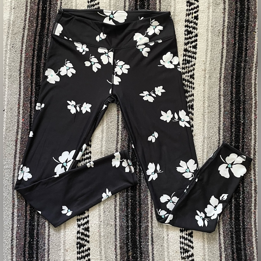 FABLETICS Women’s leggings. Size S